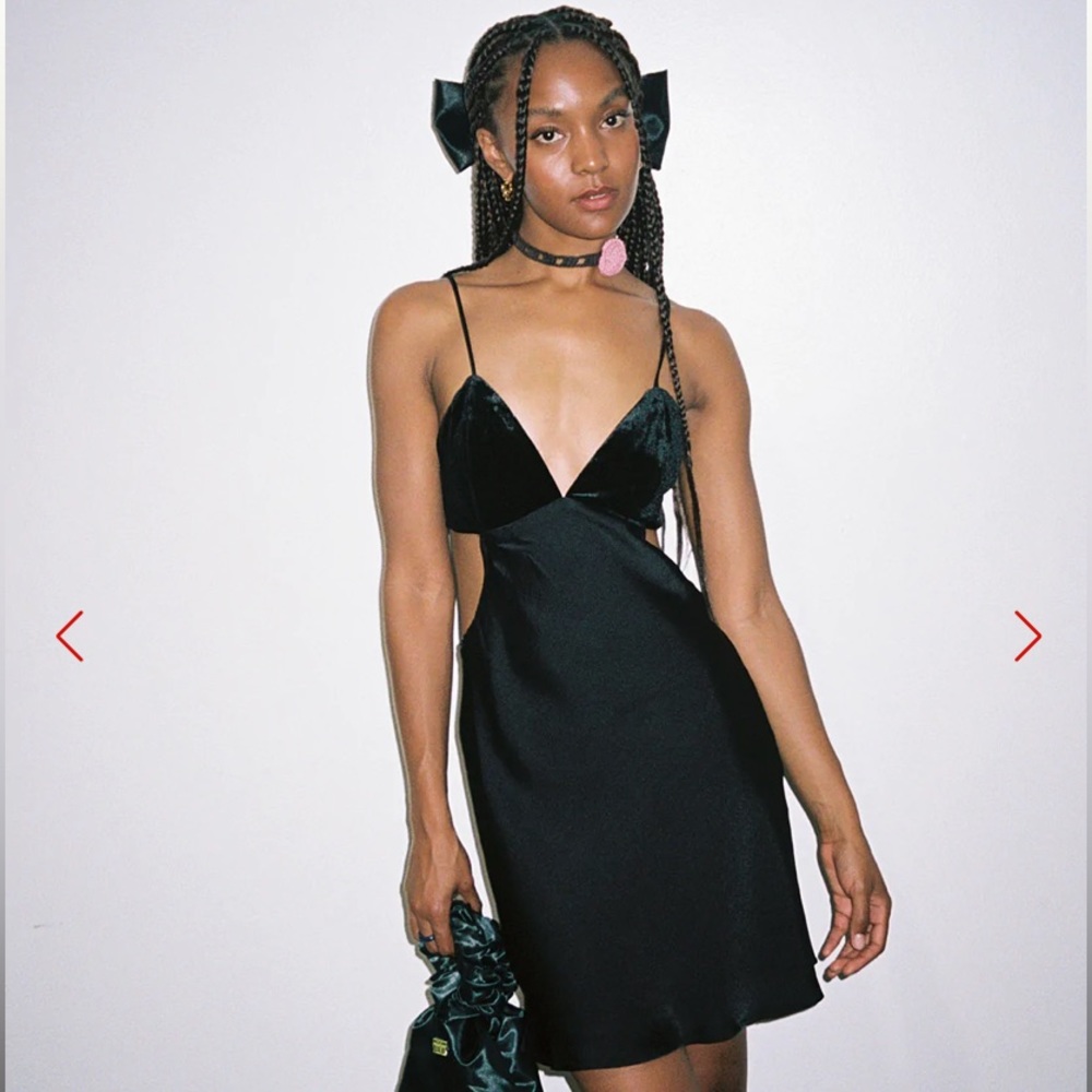 NIA Little Black Dress (from Lisa Says Gah)